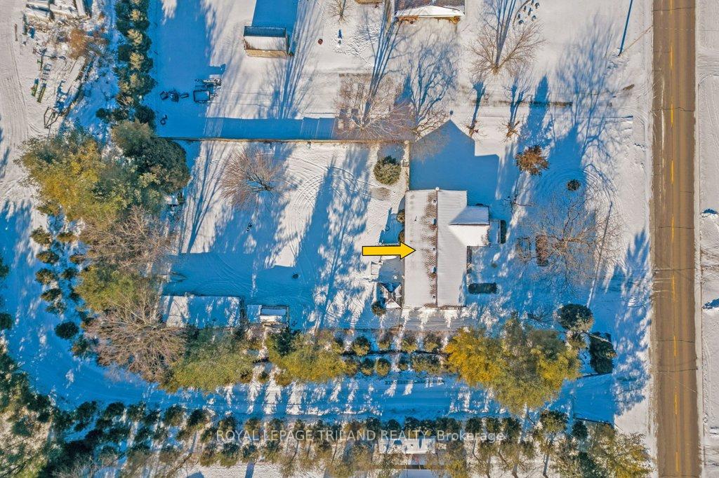 Photo 3 of 9357 Currie Road, Dutton/Dunwich, Wallacetown — HOMEH