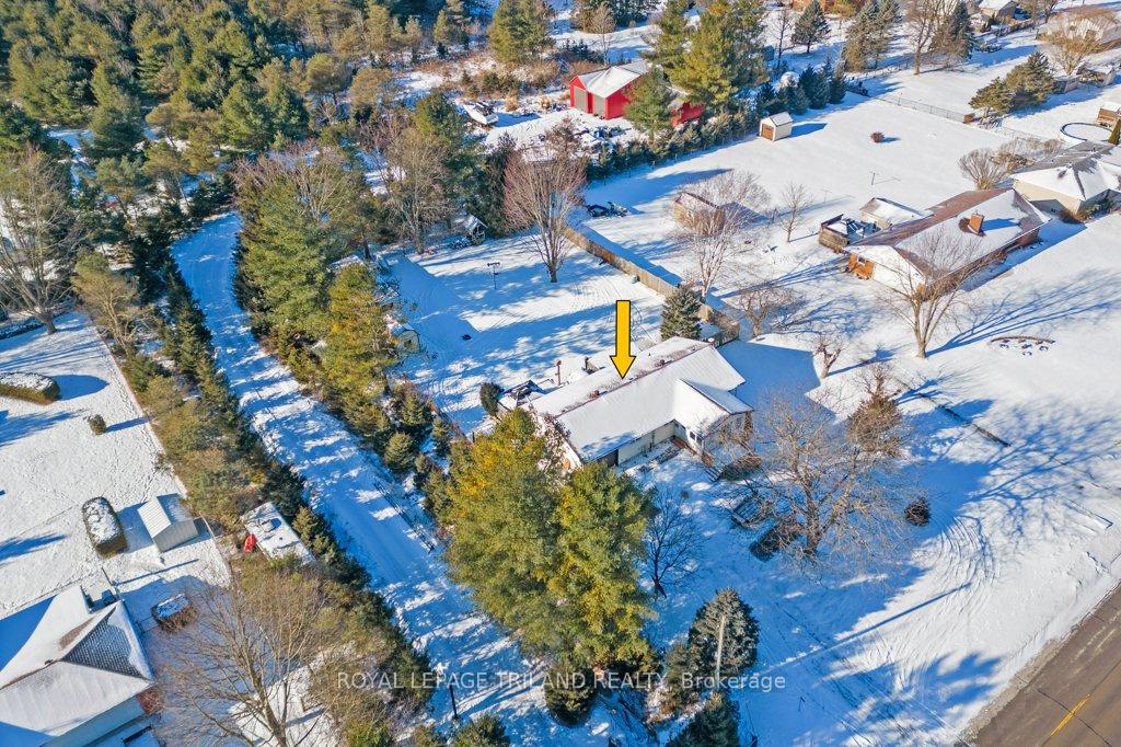 Photo 5 of 9357 Currie Road, Dutton/Dunwich, Wallacetown — HOMEH