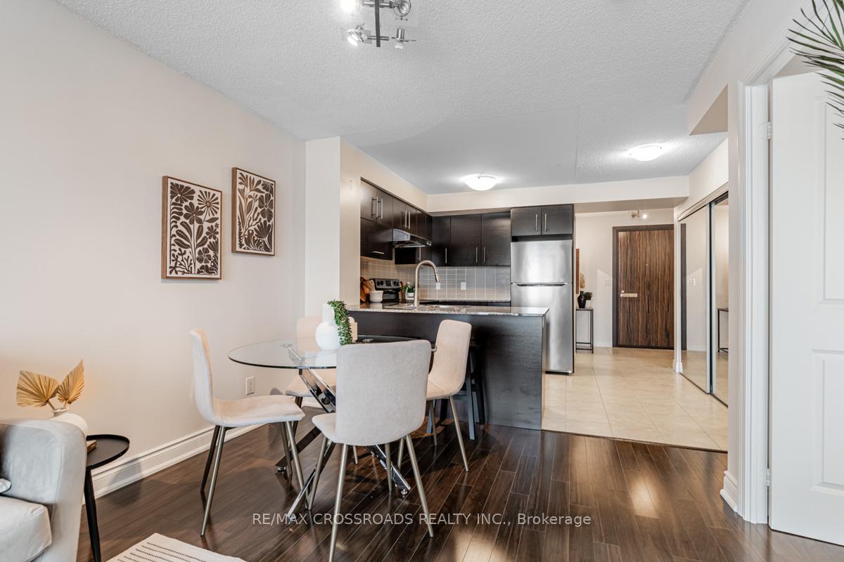 Photo 9 of Unit 909, 253 South Park Road, Markham, Commerce Valley — HOMEH
