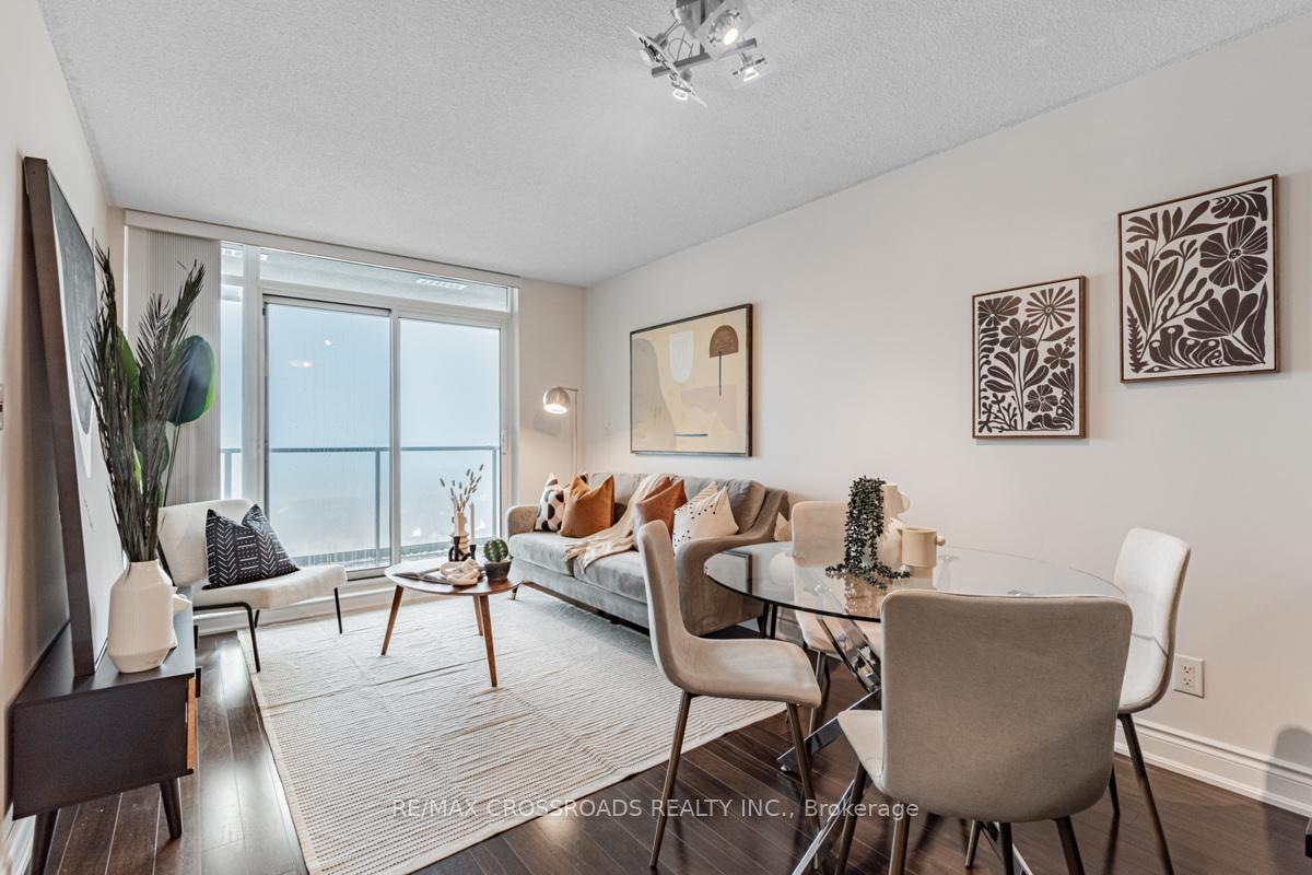 Photo 12 of Unit 909, 253 South Park Road, Markham, Commerce Valley — HOMEH