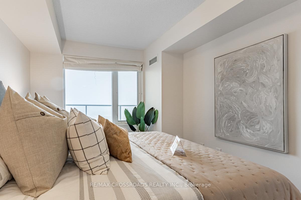 Photo 15 of Unit 909, 253 South Park Road, Markham, Commerce Valley — HOMEH
