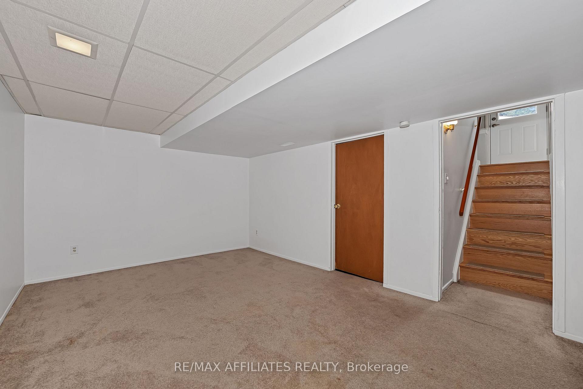 Photo 21 of 11 Tripp Crescent, Ottawa, Barrhaven - Pheasant Run — HOMEH