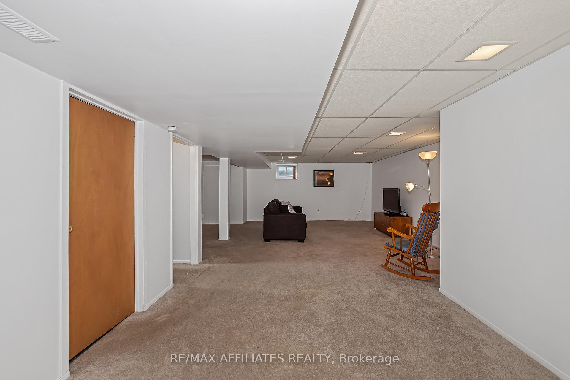 Photo 22 of 11 Tripp Crescent, Ottawa, Barrhaven - Pheasant Run — HOMEH