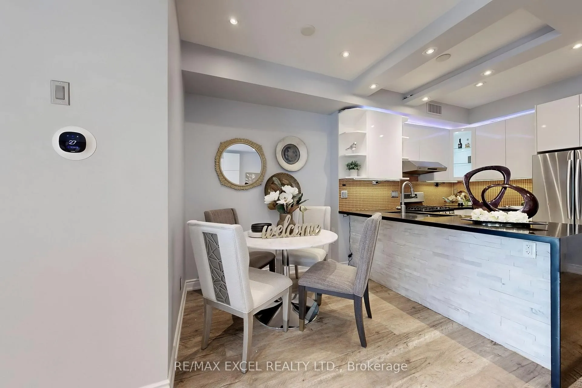 Photo 14 of 76 Unity Gardens Drive, Markham, Village Green-South Unionville — HOMEH