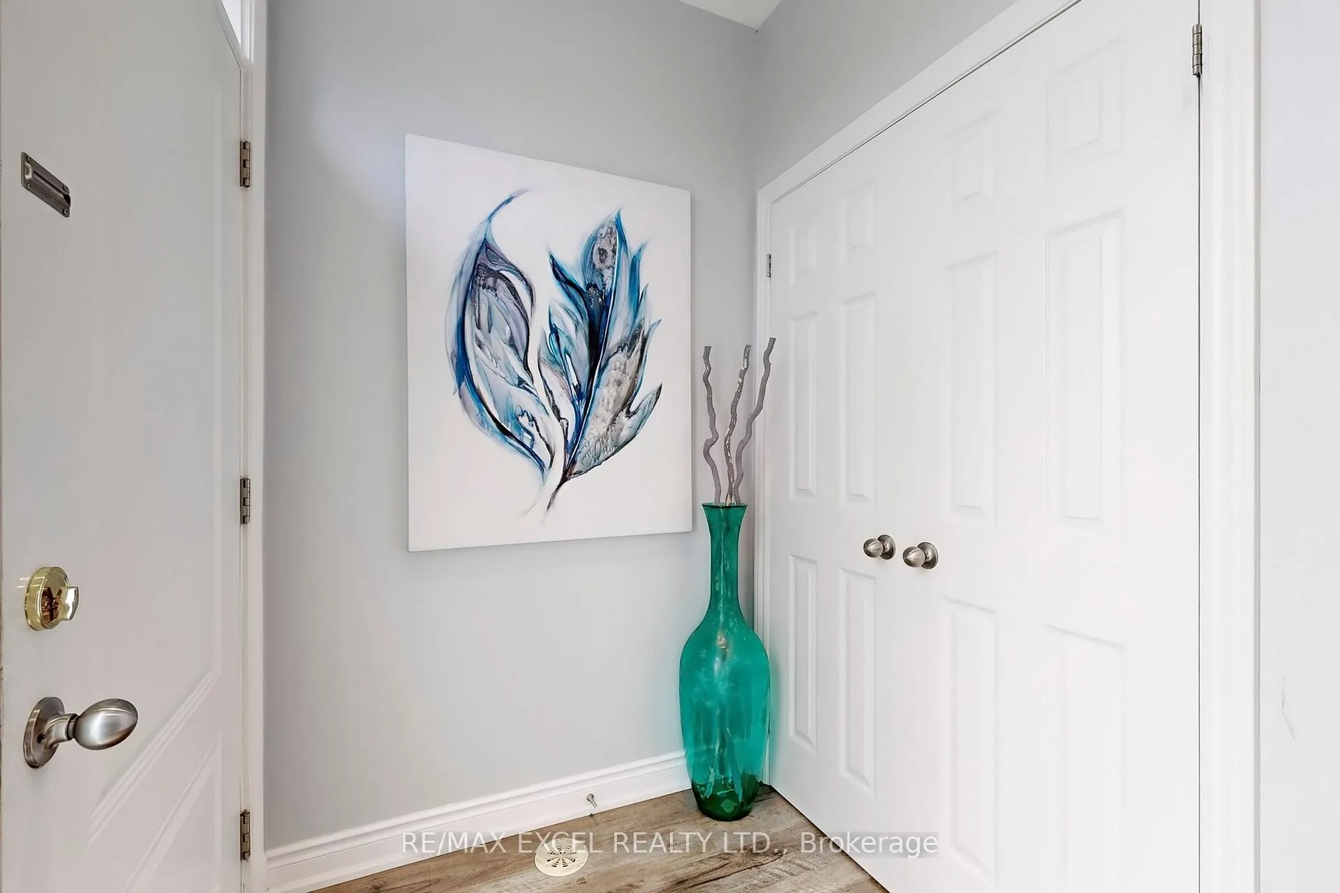 Photo 16 of 76 Unity Gardens Drive, Markham, Village Green-South Unionville — HOMEH