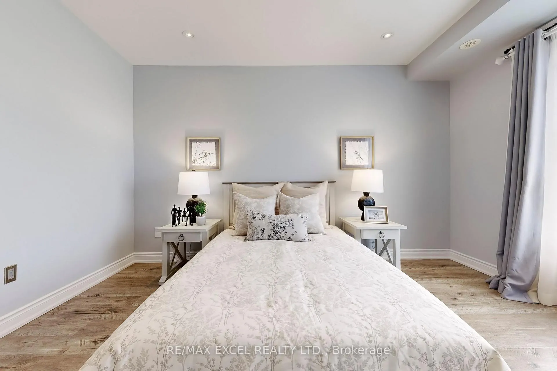 Photo 20 of 76 Unity Gardens Drive, Markham, Village Green-South Unionville — HOMEH
