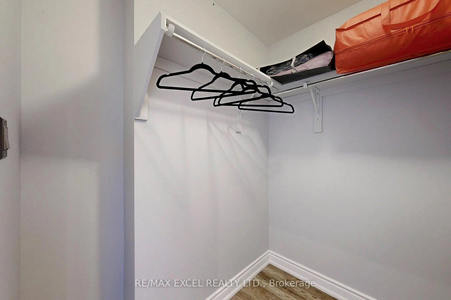 Photo 22 of 76 Unity Gardens Drive, Markham, Village Green-South Unionville — HOMEH
