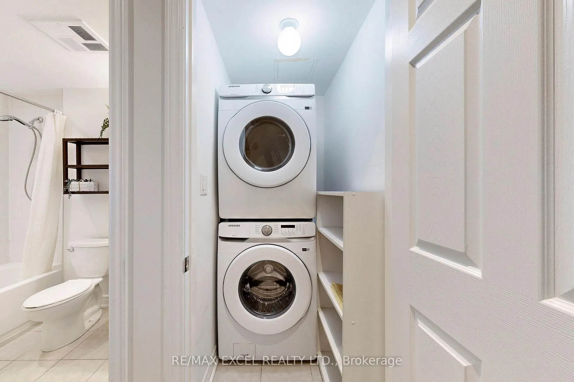Photo 26 of 76 Unity Gardens Drive, Markham, Village Green-South Unionville — HOMEH