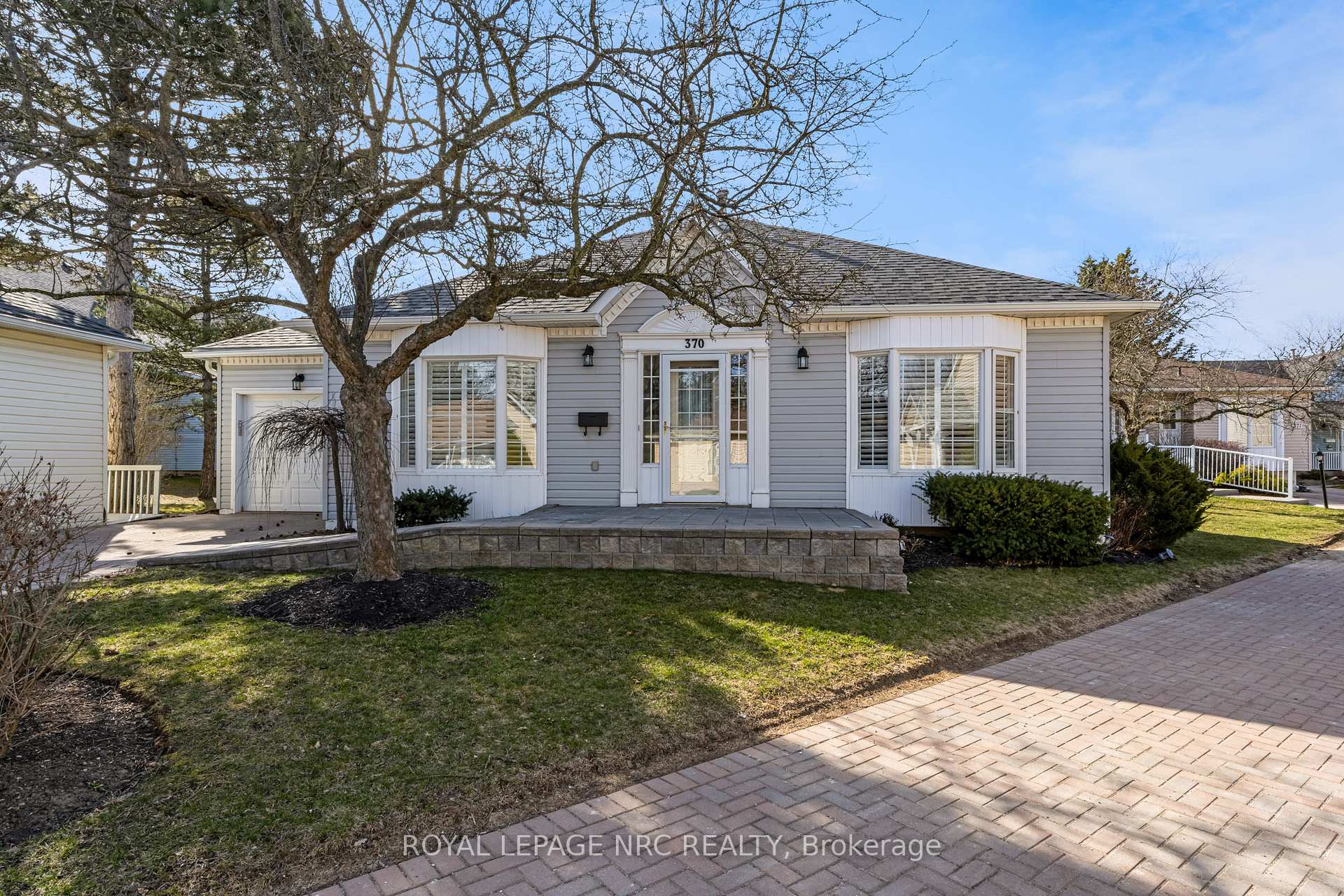 Photo 2 of Unit 28, 370 Silverbirch Boulevard, Hamilton, Villages of Glancaster — HOMEH