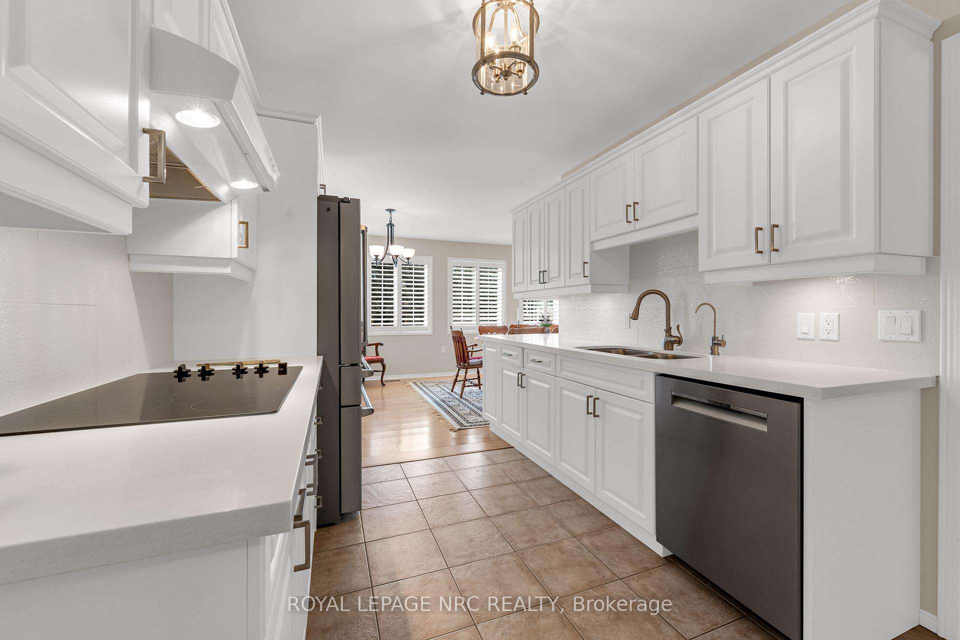 Photo 11 of Unit 28, 370 Silverbirch Boulevard, Hamilton, Villages of Glancaster — HOMEH