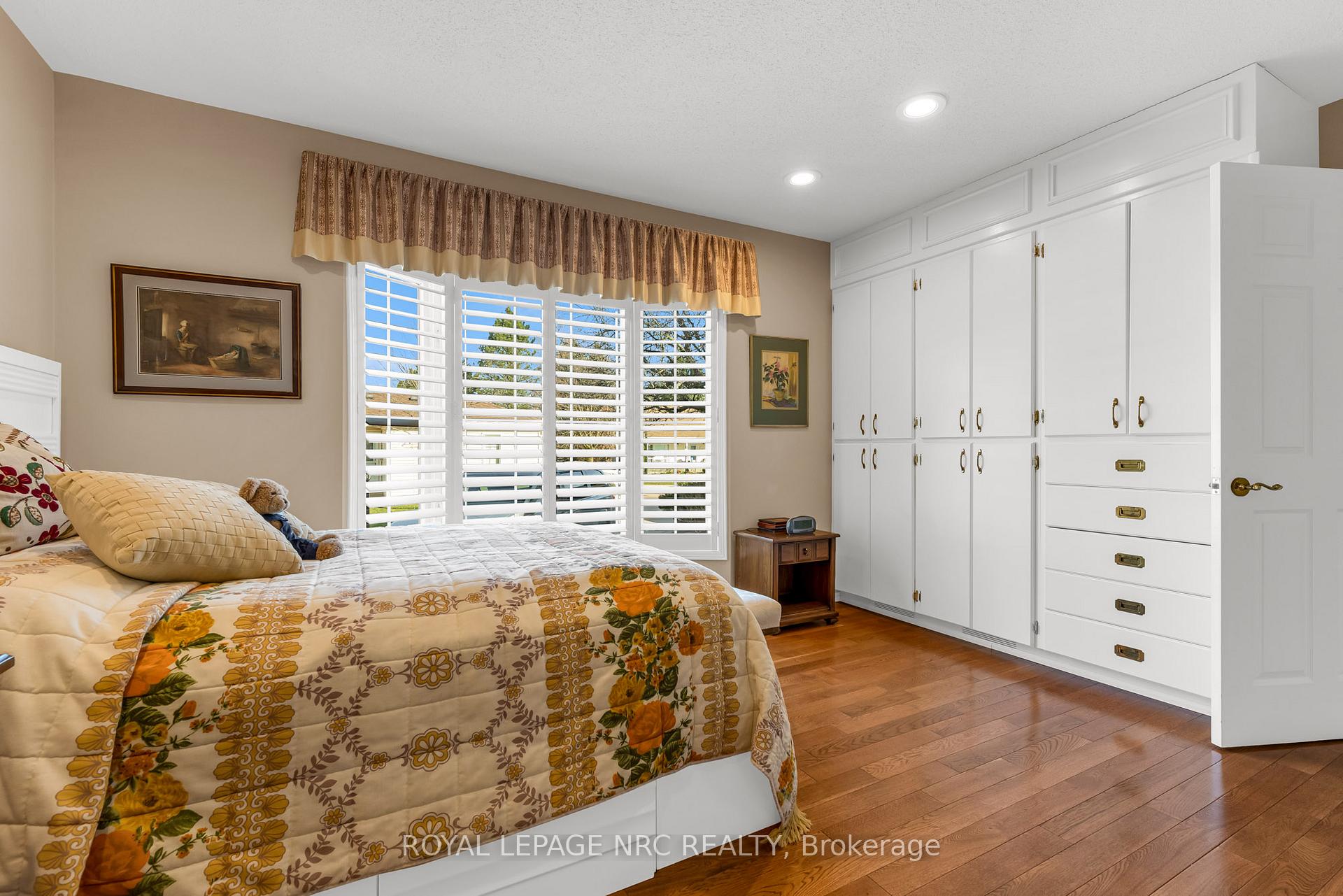 Photo 12 of Unit 28, 370 Silverbirch Boulevard, Hamilton, Villages of Glancaster — HOMEH