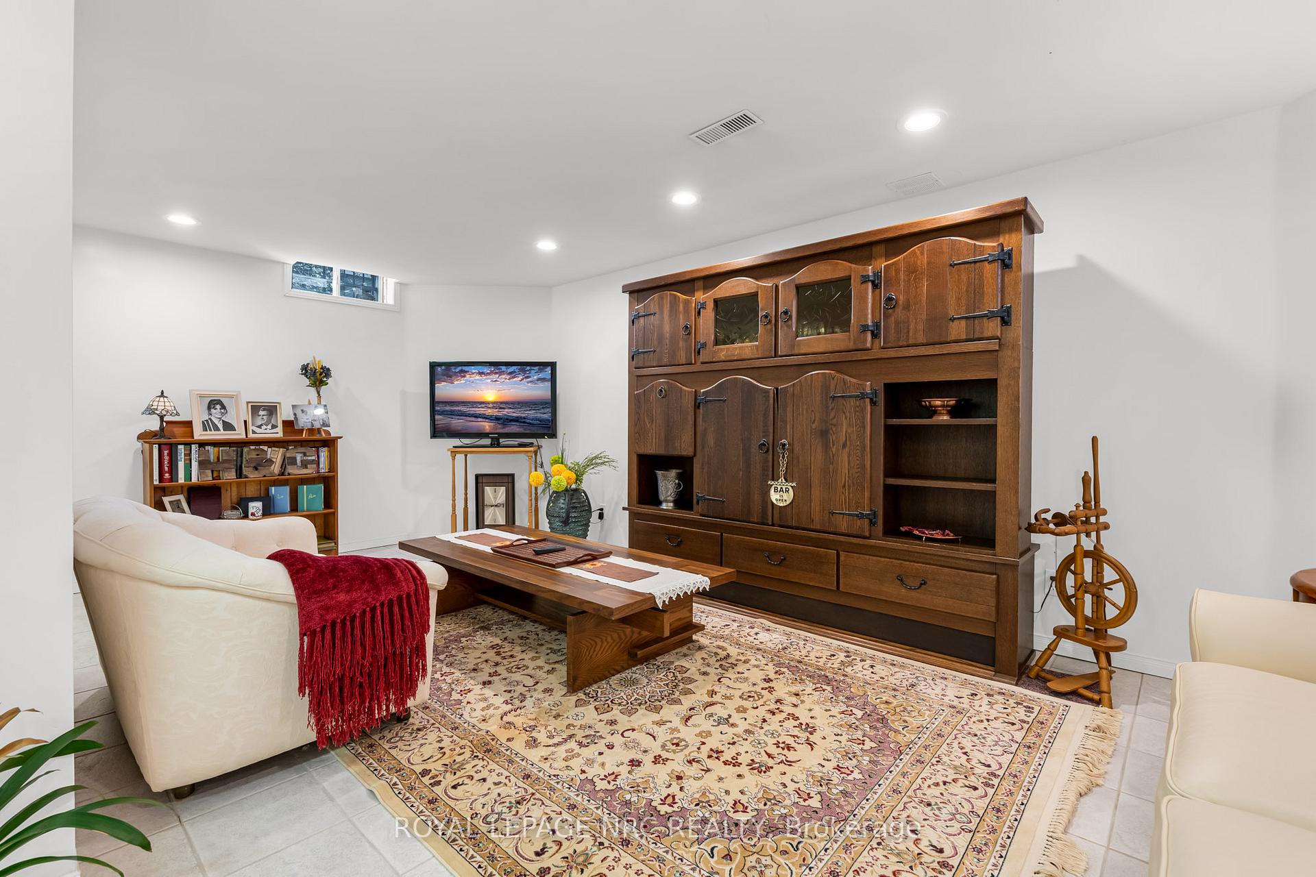 Photo 22 of Unit 28, 370 Silverbirch Boulevard, Hamilton, Villages of Glancaster — HOMEH