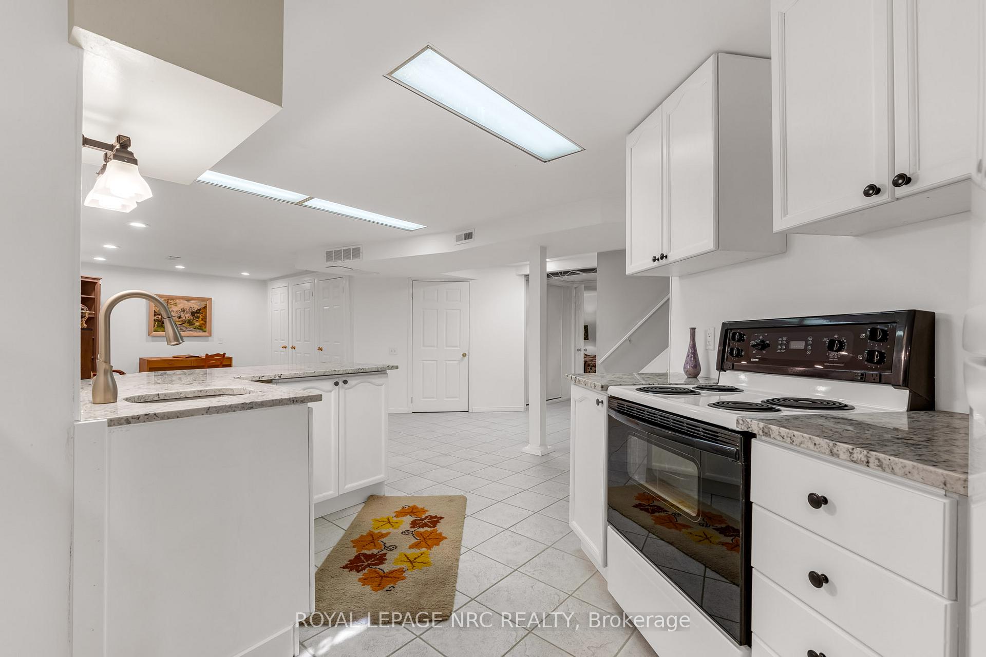 Photo 25 of Unit 28, 370 Silverbirch Boulevard, Hamilton, Villages of Glancaster — HOMEH