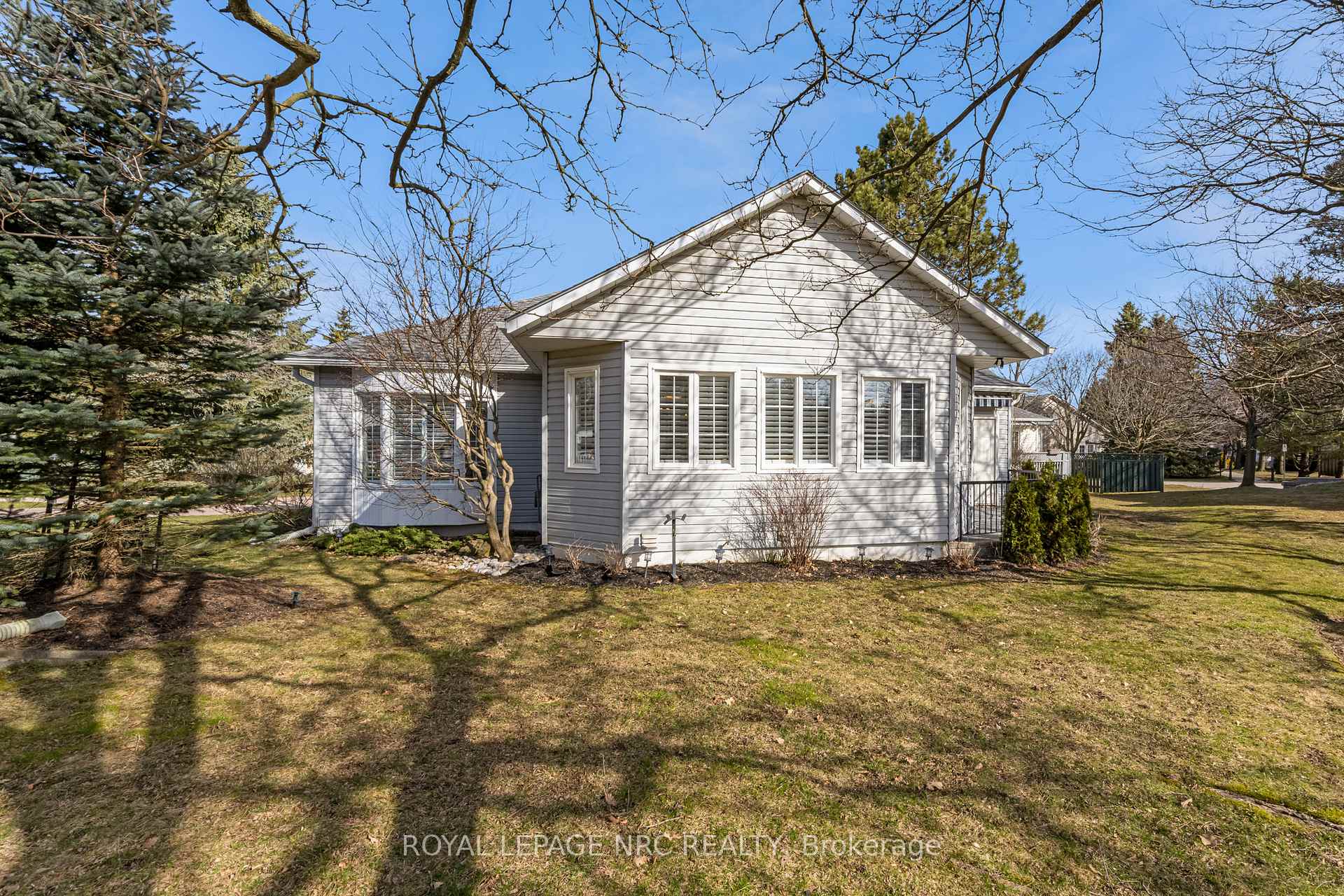 Photo 31 of Unit 28, 370 Silverbirch Boulevard, Hamilton, Villages of Glancaster — HOMEH