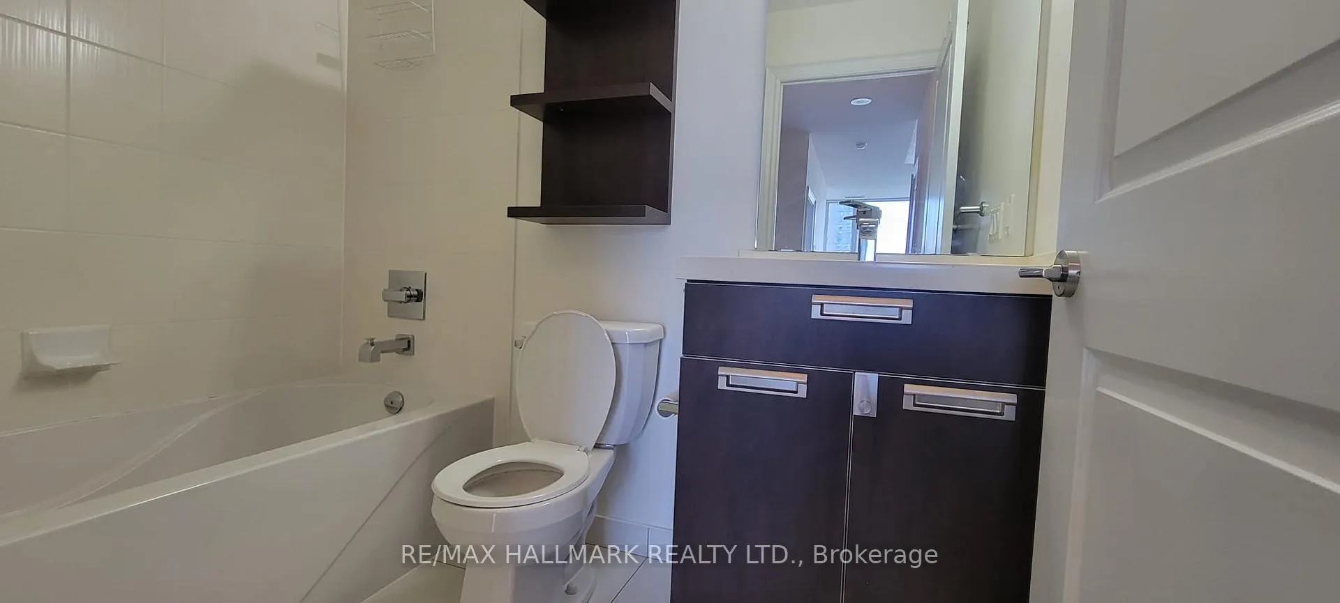 Photo 7 of Unit 2301, 28 Ted Rogers Way, Toronto, Church-Yonge Corridor — HOMEH
