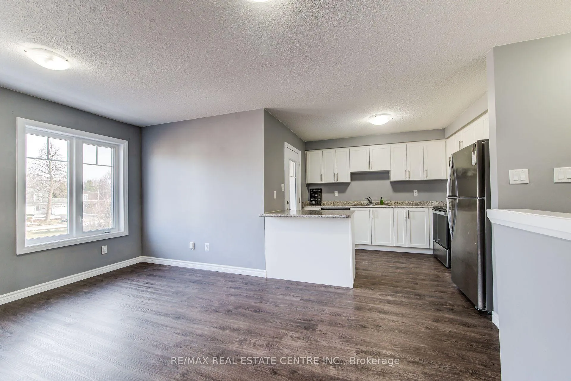 Photo 11 of Unit D5, 24 Morrison Road, Kitchener — HOMEH