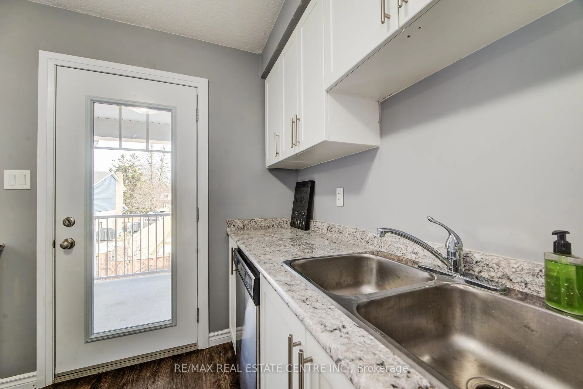 Photo 18 of Unit D5, 24 Morrison Road, Kitchener — HOMEH