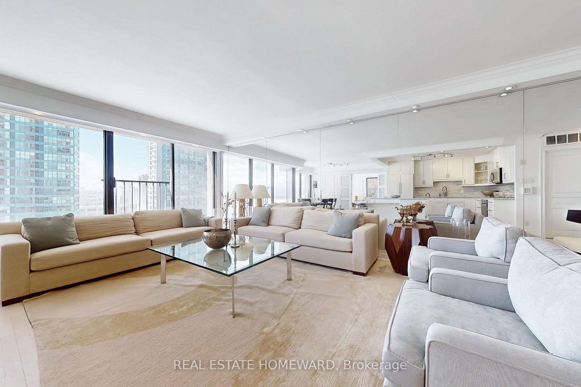 Photo 6 of Unit 1404, 65 Harbour Square, Toronto, Waterfront Communities — HOMEH