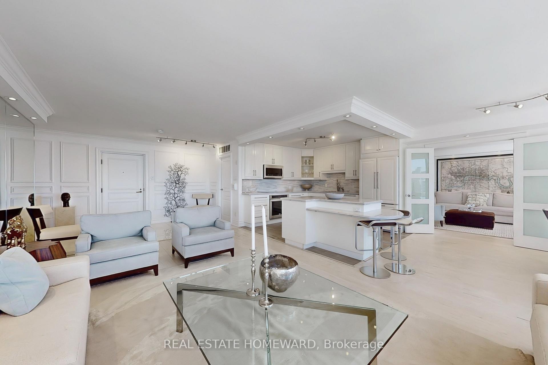 Photo 8 of Unit 1404, 65 Harbour Square, Toronto, Waterfront Communities — HOMEH