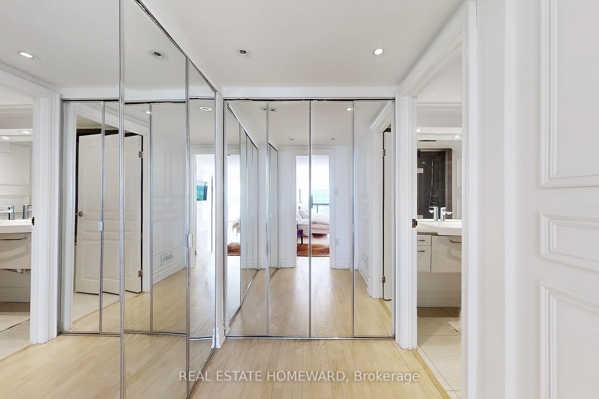 Photo 25 of Unit 1404, 65 Harbour Square, Toronto, Waterfront Communities — HOMEH