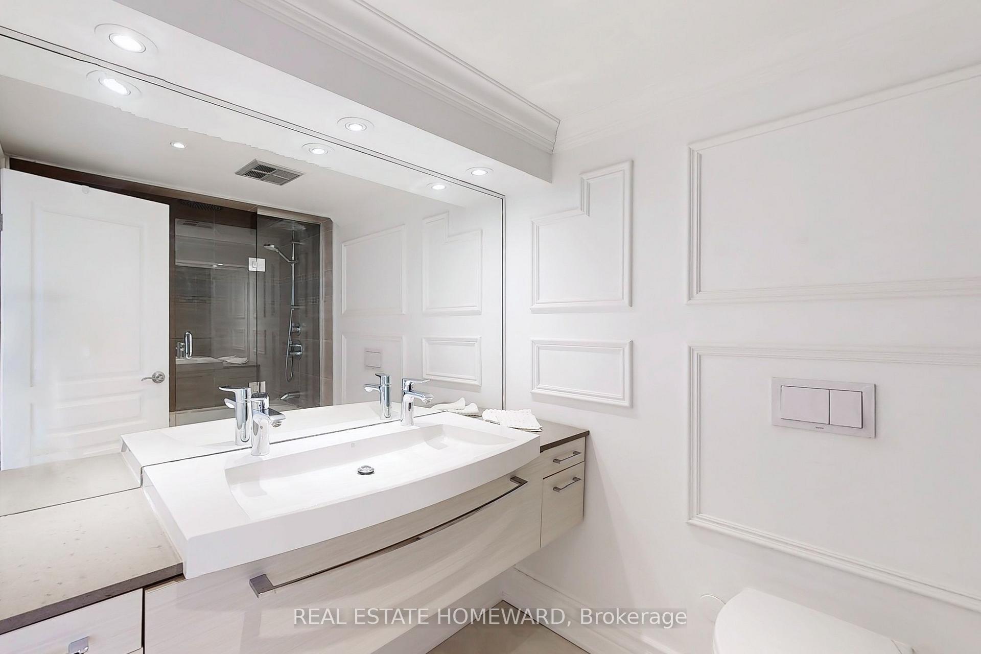 Photo 26 of Unit 1404, 65 Harbour Square, Toronto, Waterfront Communities — HOMEH