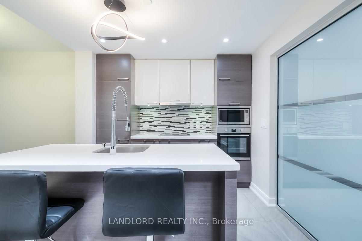 Photo 8 of Unit 520, 55 Front Street E, Toronto, Waterfront Communities — HOMEH