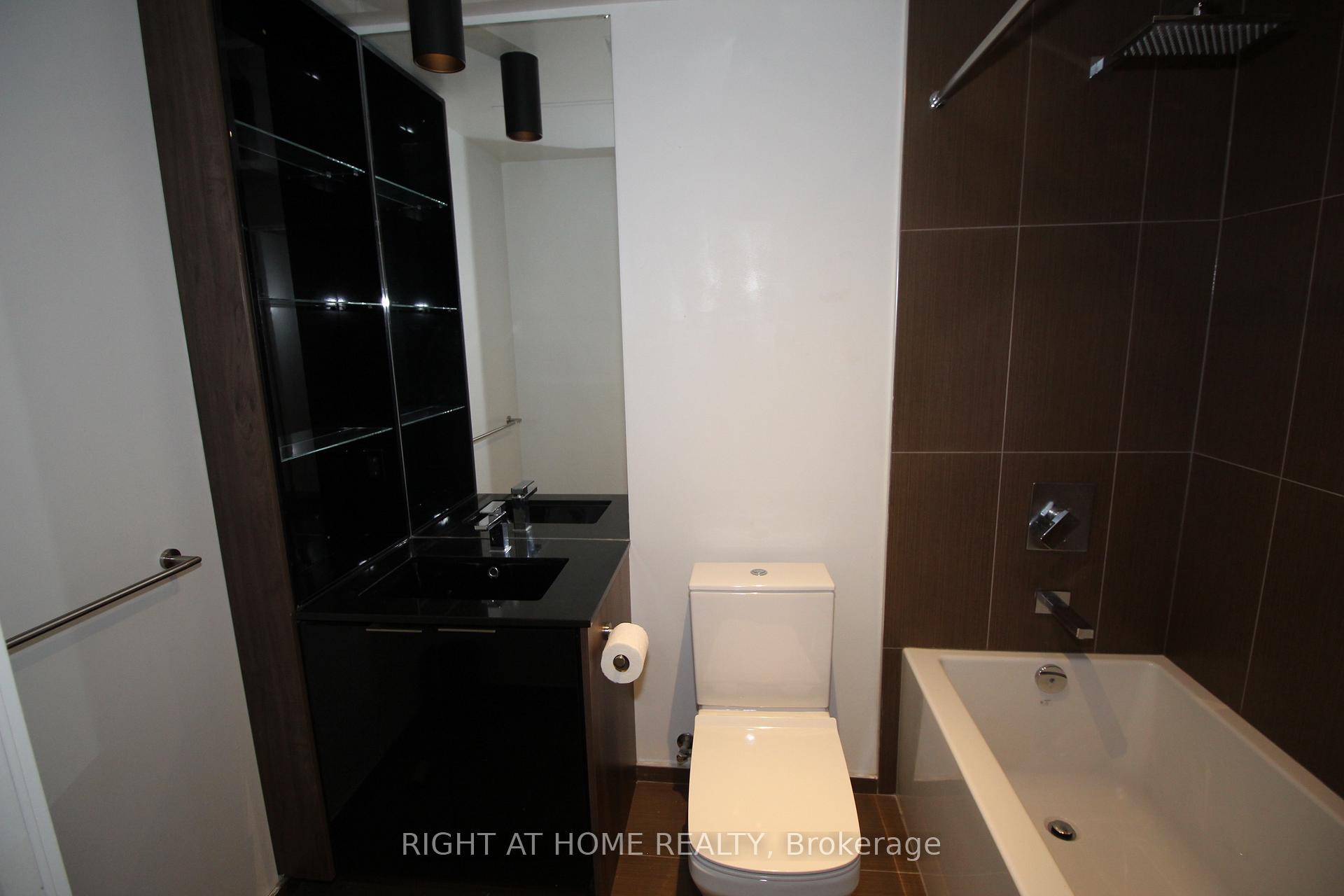 Photo 14 of Unit 4414, 70 Temperance Street, Toronto, Bay Street Corridor — HOMEH