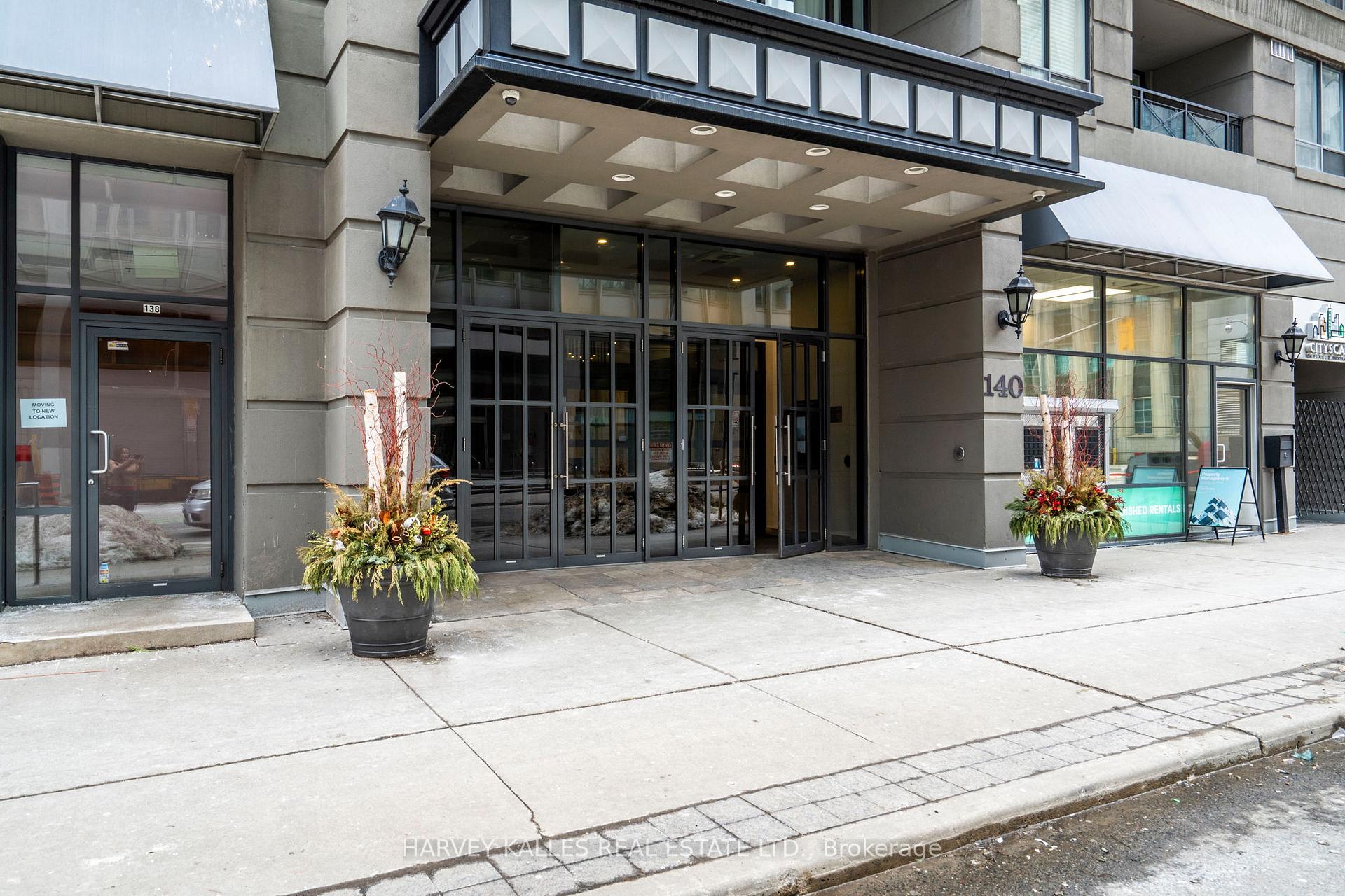 Photo 4 of Unit 1412, 140 Simcoe Street, Toronto, Waterfront Communities — HOMEH