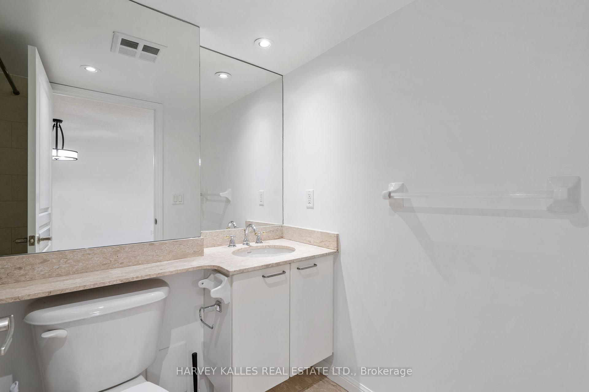 Photo 21 of Unit 1412, 140 Simcoe Street, Toronto, Waterfront Communities — HOMEH