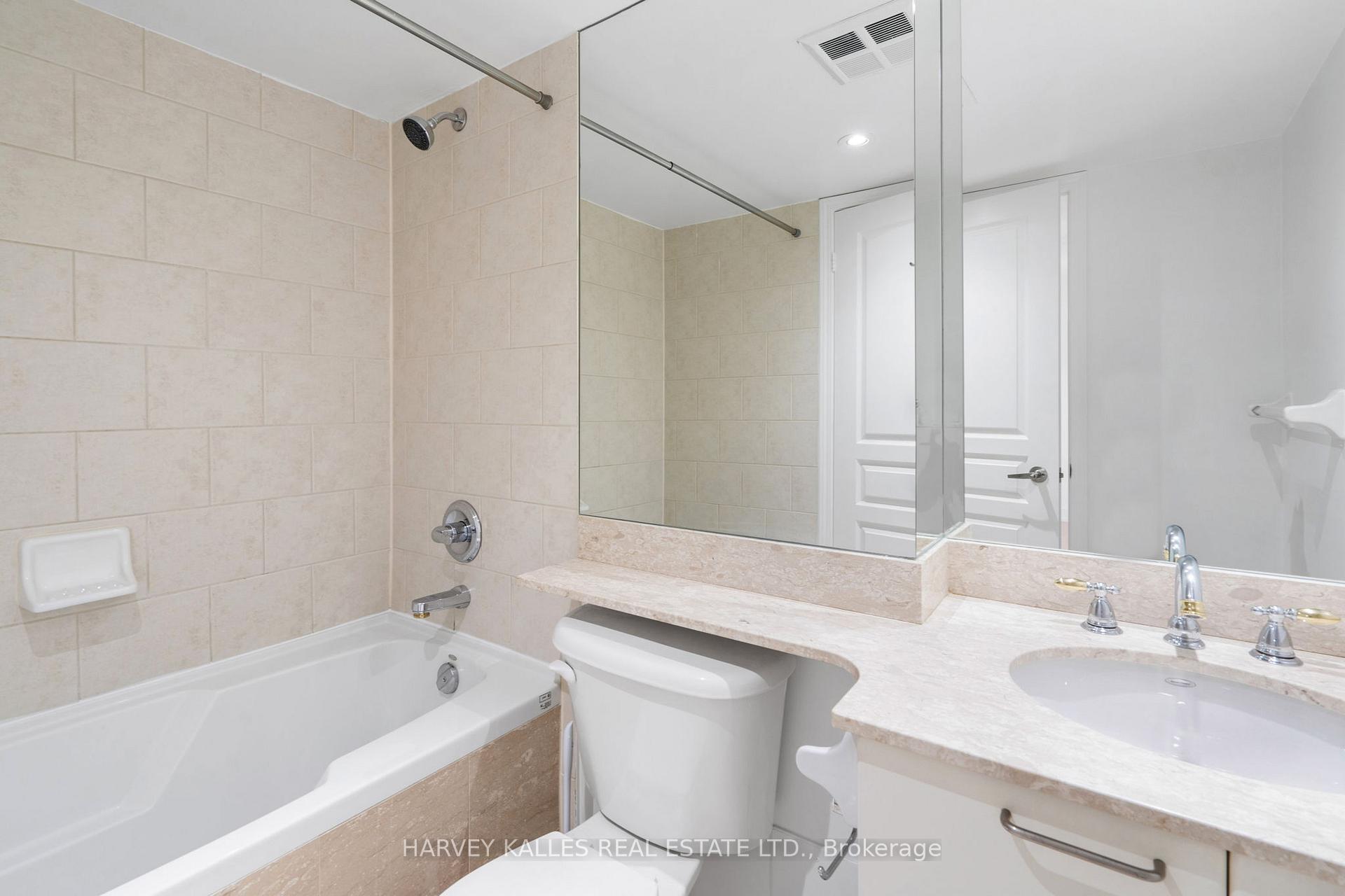 Photo 22 of Unit 1412, 140 Simcoe Street, Toronto, Waterfront Communities — HOMEH