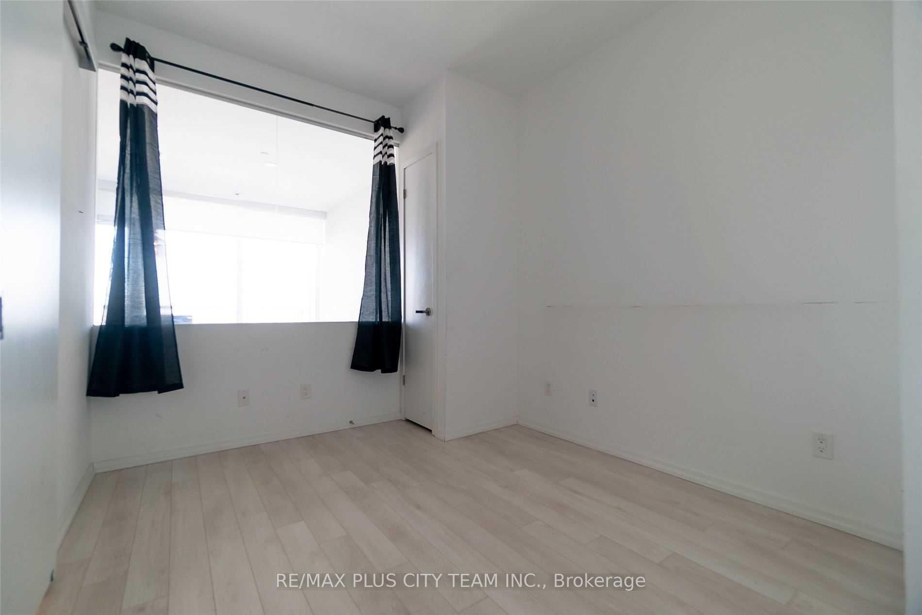 Photo 10 of Unit 2904, 197 Yonge Street, Toronto, Church-Yonge Corridor — HOMEH