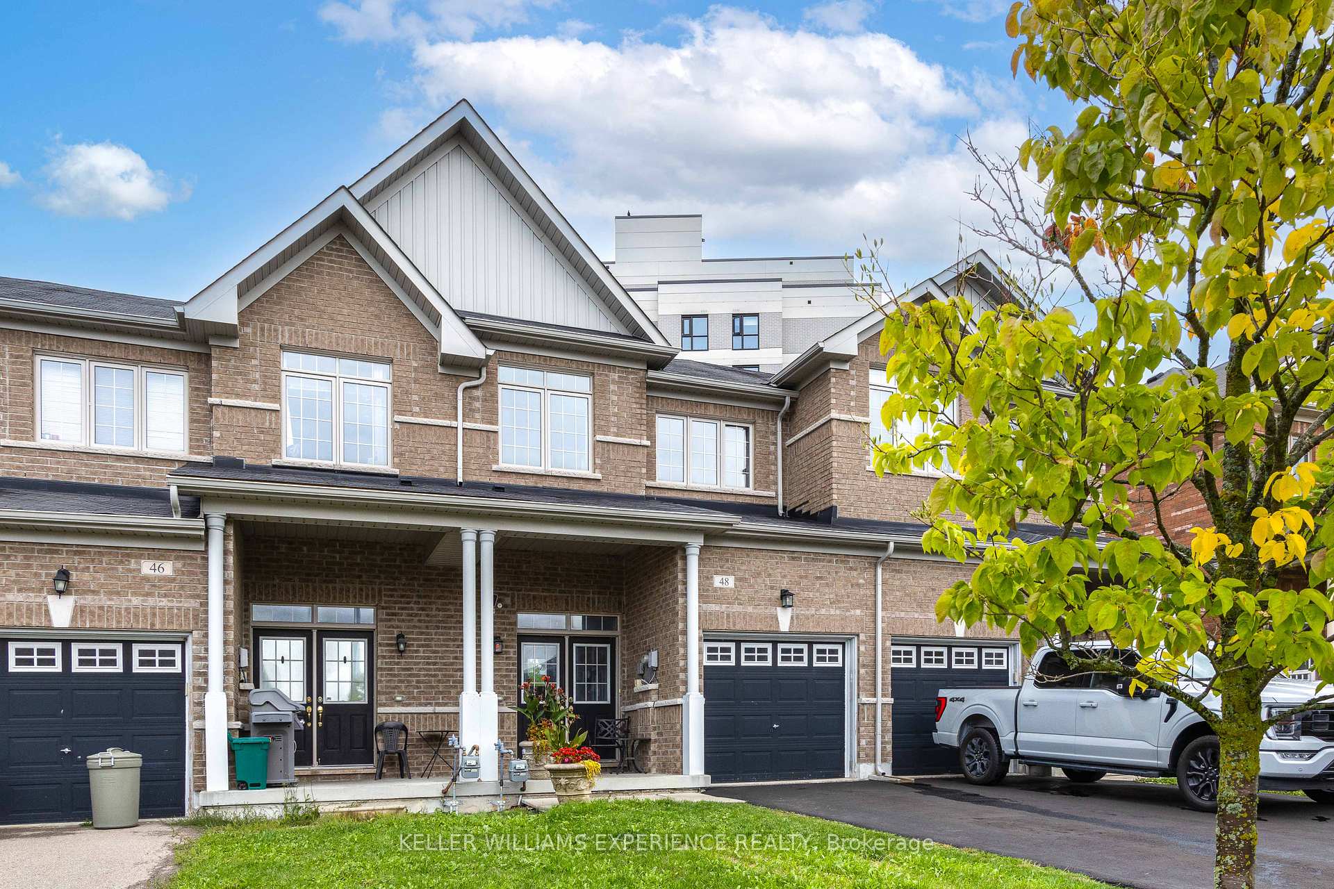 Photo 2 of 48 Snelgrove Crescent, Barrie, West Bayfield — HOMEH