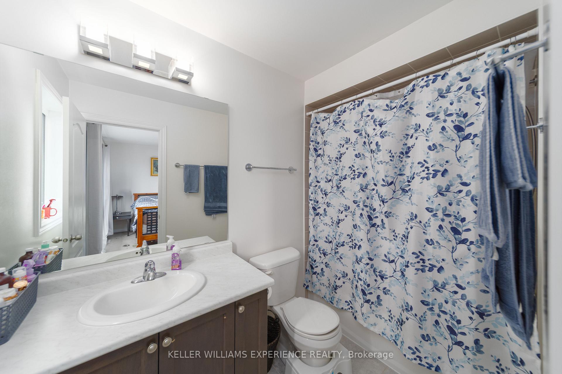 Photo 16 of 48 Snelgrove Crescent, Barrie, West Bayfield — HOMEH