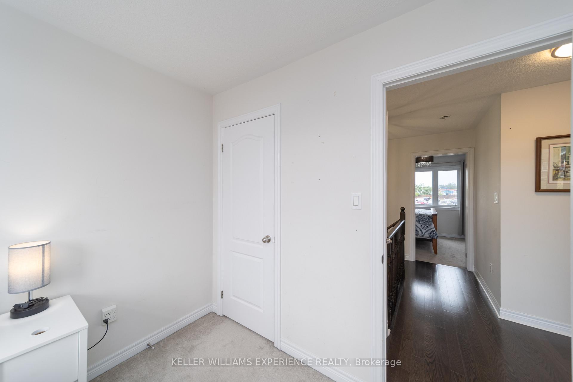 Photo 21 of 48 Snelgrove Crescent, Barrie, West Bayfield — HOMEH