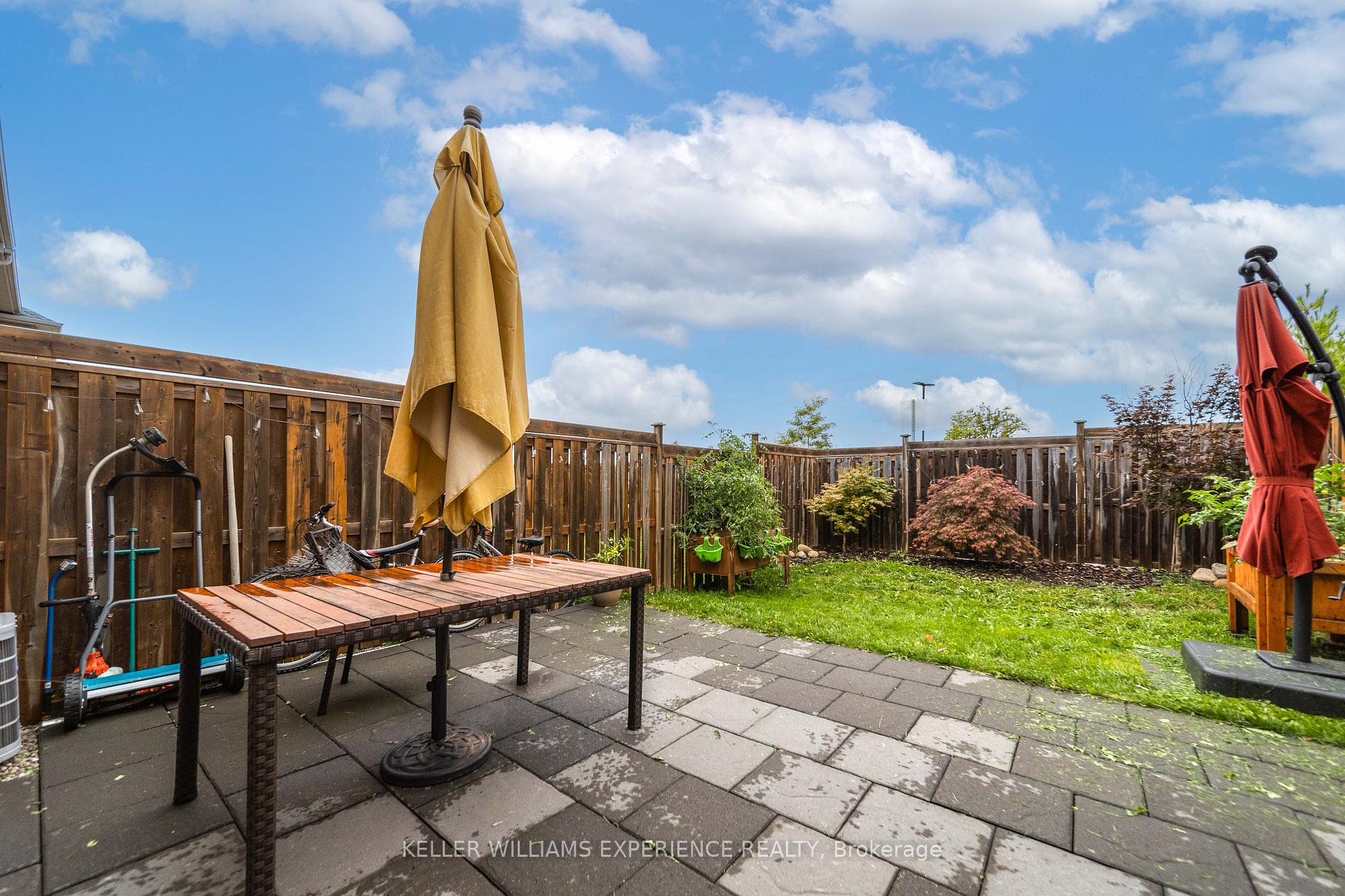 Photo 22 of 48 Snelgrove Crescent, Barrie, West Bayfield — HOMEH