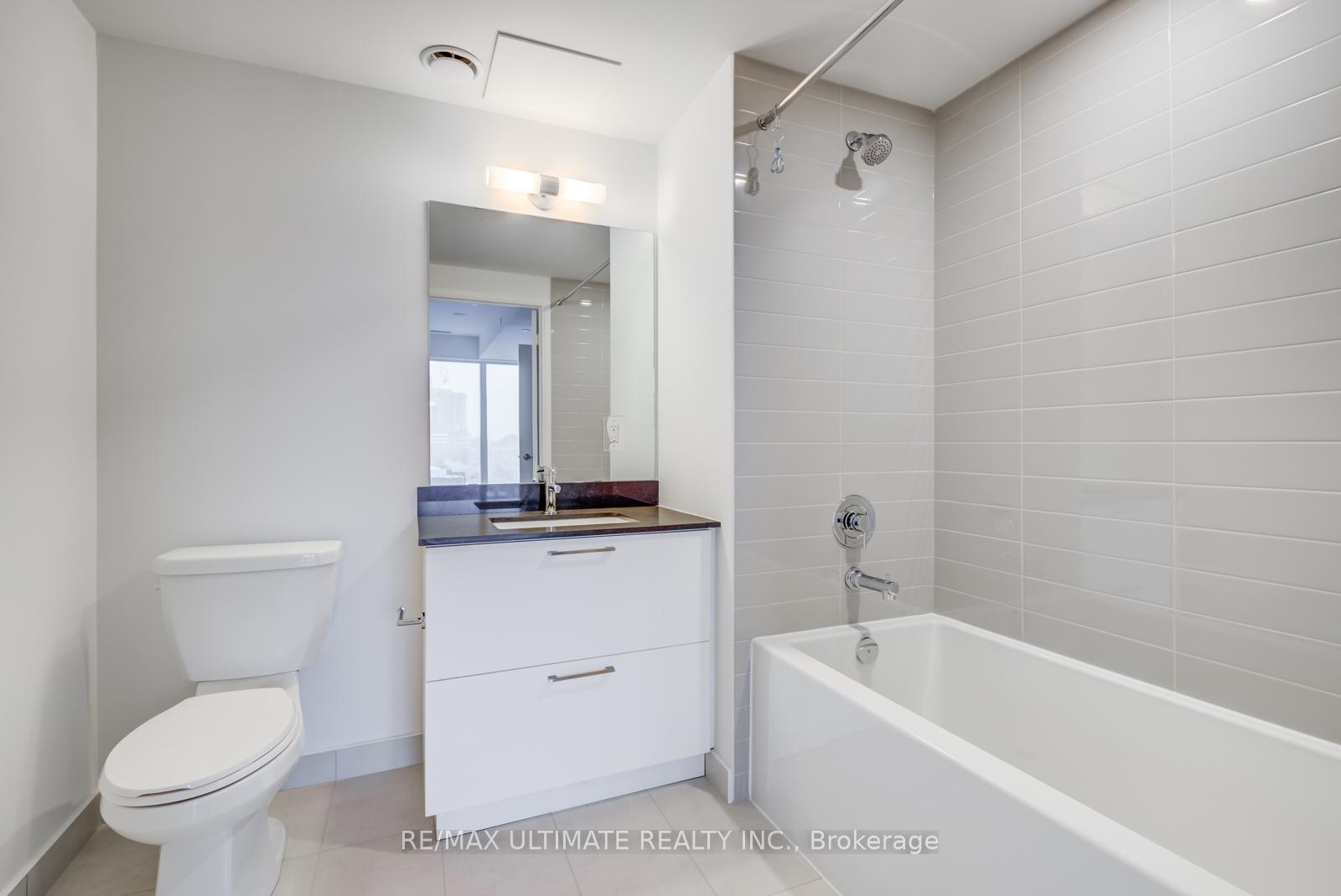 Photo 8 of Unit 308W, 27 Bathurst Street, Toronto, Waterfront Communities — HOMEH