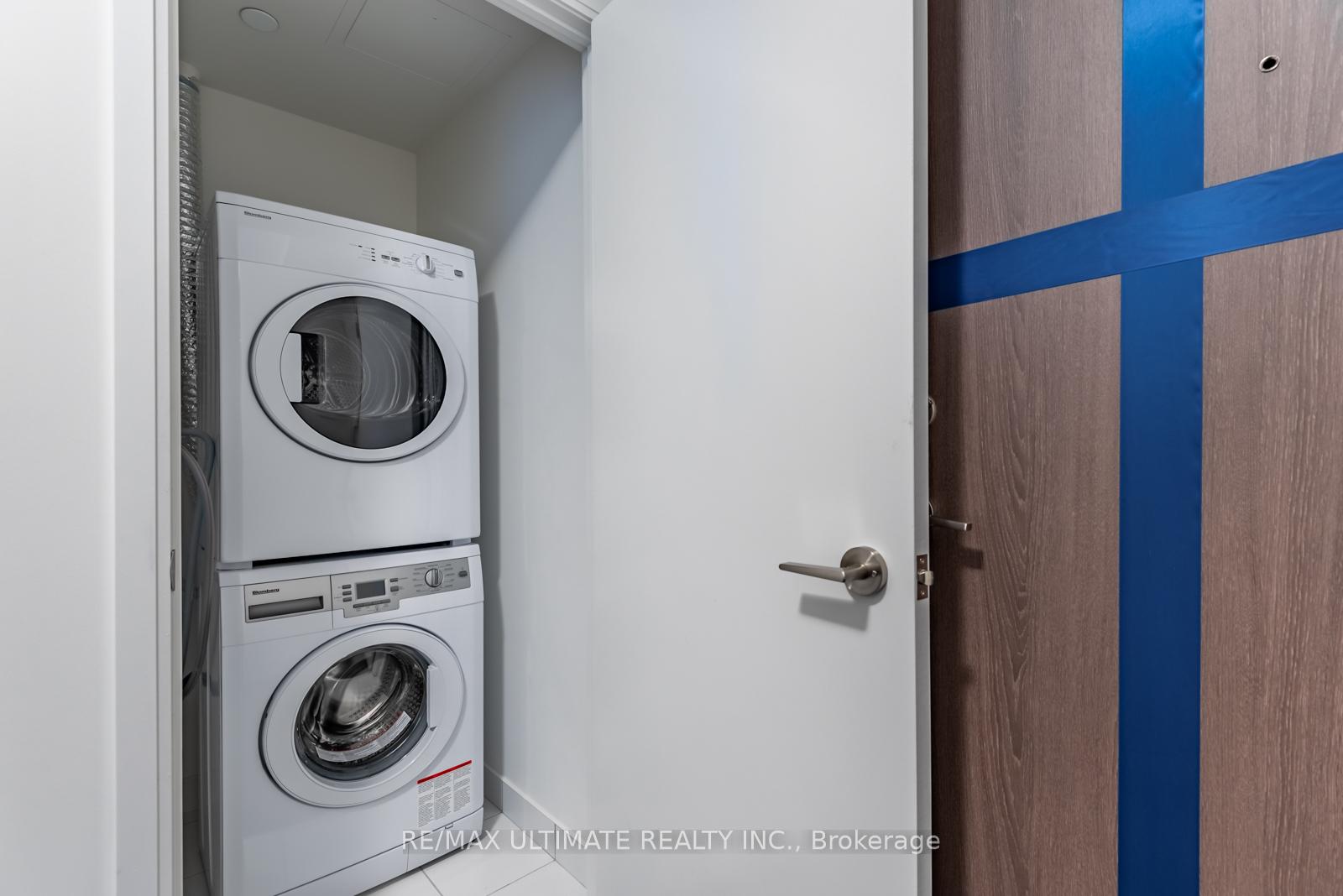 Photo 10 of Unit 308W, 27 Bathurst Street, Toronto, Waterfront Communities — HOMEH