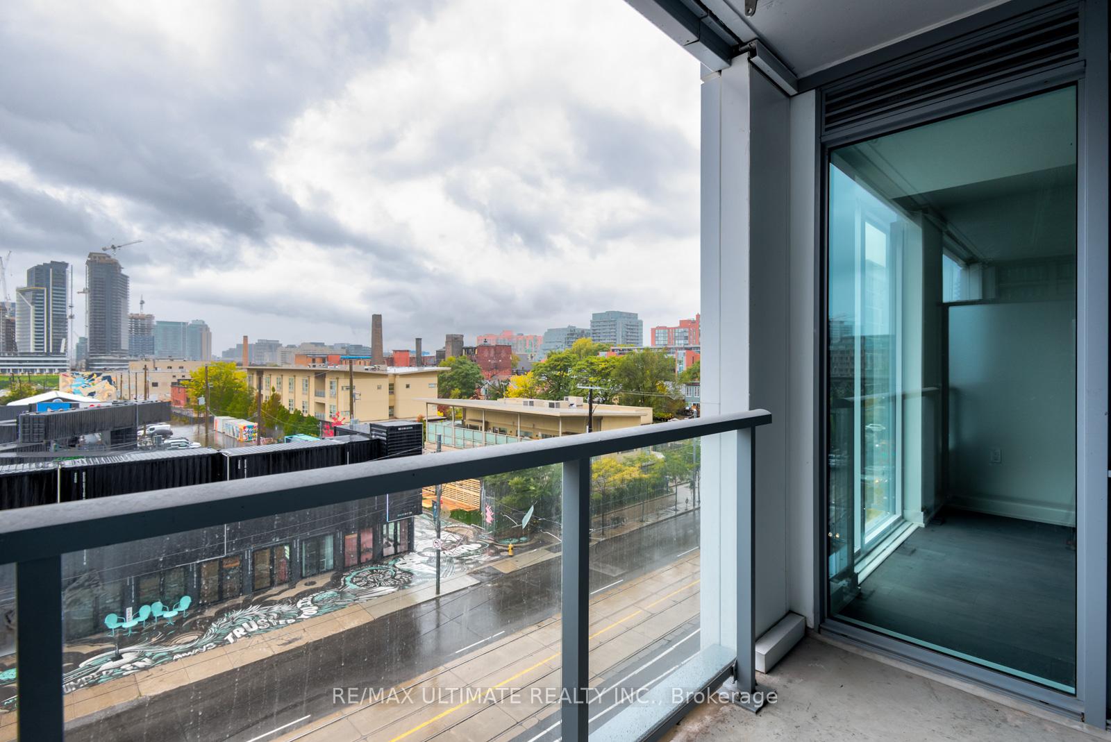 Photo 14 of Unit 308W, 27 Bathurst Street, Toronto, Waterfront Communities — HOMEH