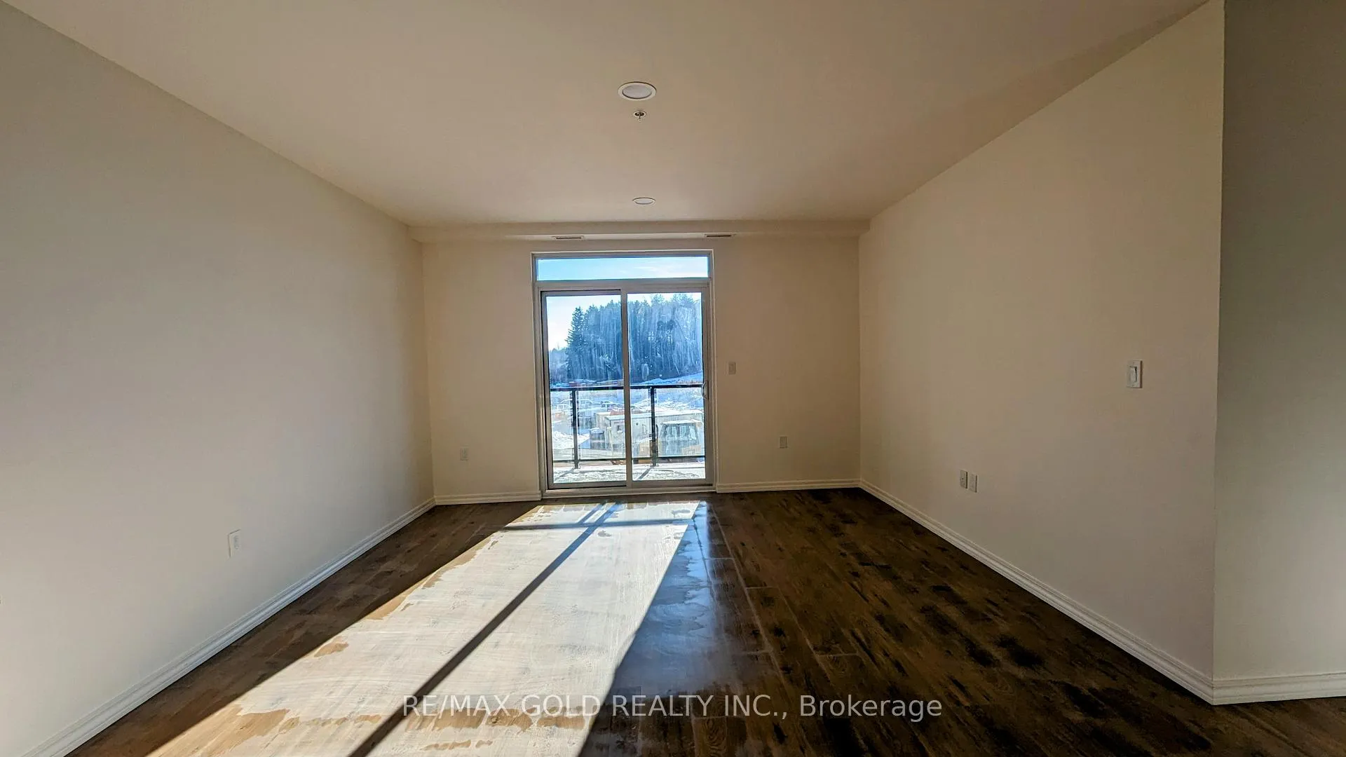 Photo 6 of Unit 307, 1098 Paisley Road, Guelph, Willow West/Sugarbush/West Acres — HOMEH