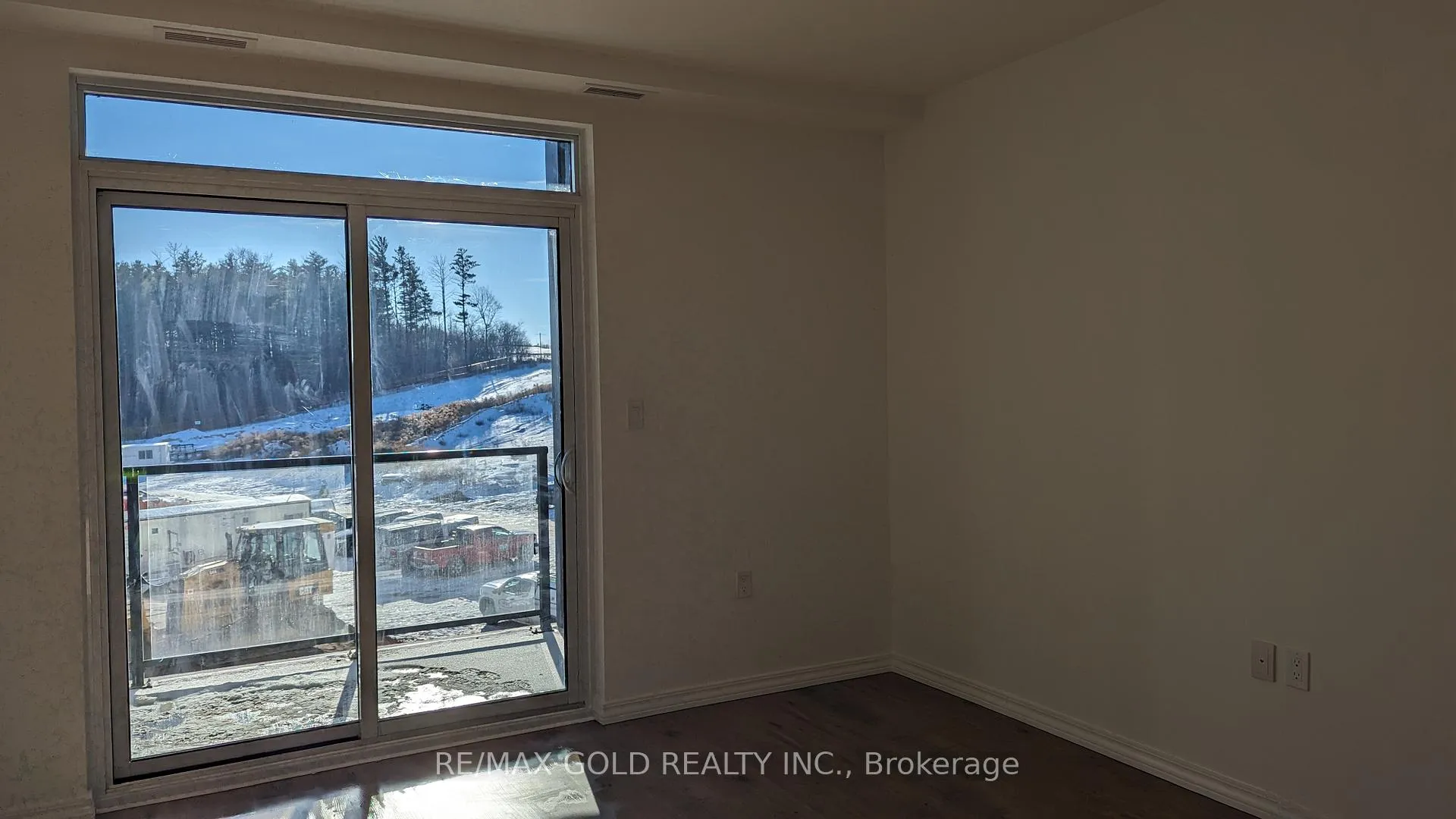 Photo 8 of Unit 307, 1098 Paisley Road, Guelph, Willow West/Sugarbush/West Acres — HOMEH