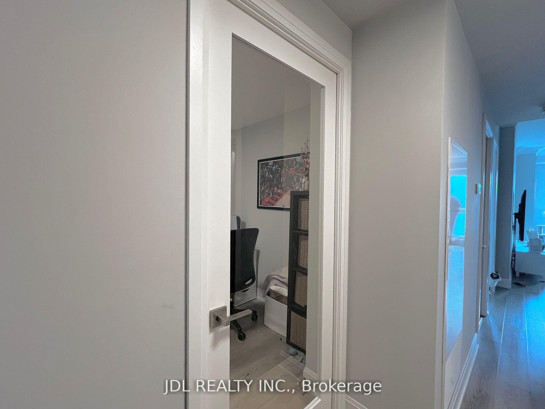 Photo 13 of Unit 511, 8 Water Walk Drive, Markham, Unionville — HOMEH