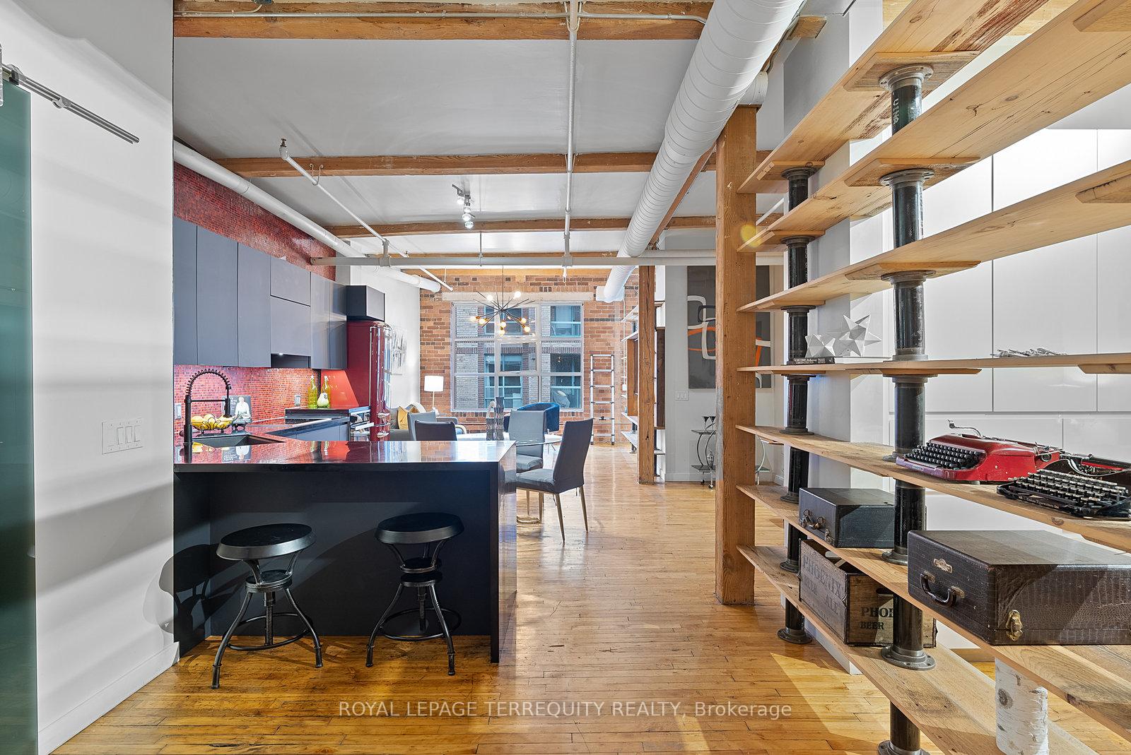 Photo 3 of Unit 603, 90 Sherbourne Street, Toronto, Moss Park — HOMEH