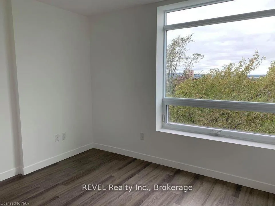 Photo 8 of Unit 407, 479 Charlton Avenue E, Hamilton, Stinson — HOMEH