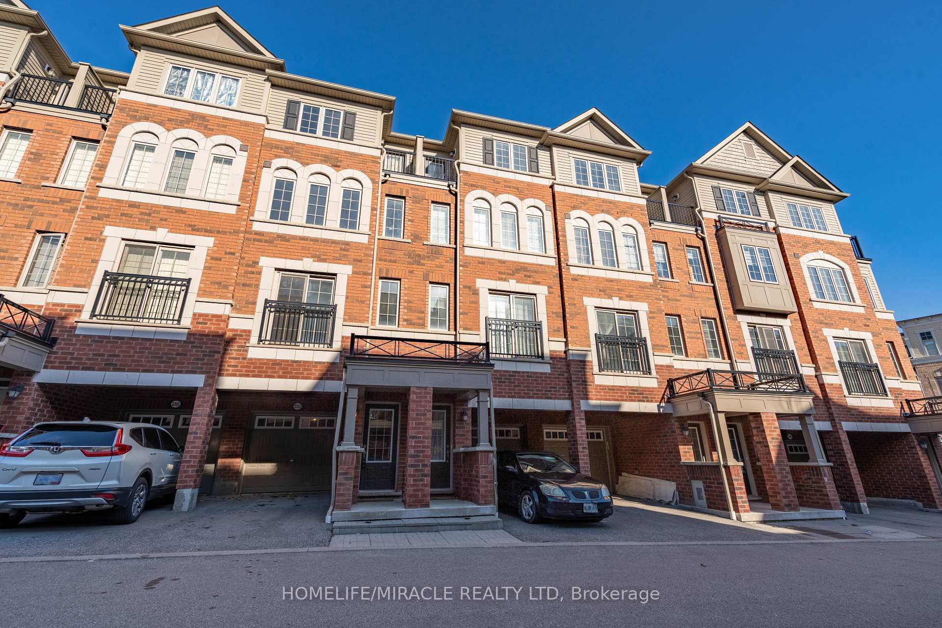Photo 1 of Unit 379, 2393 Chevron Prince Path, Oshawa, Windfields — HOMEH