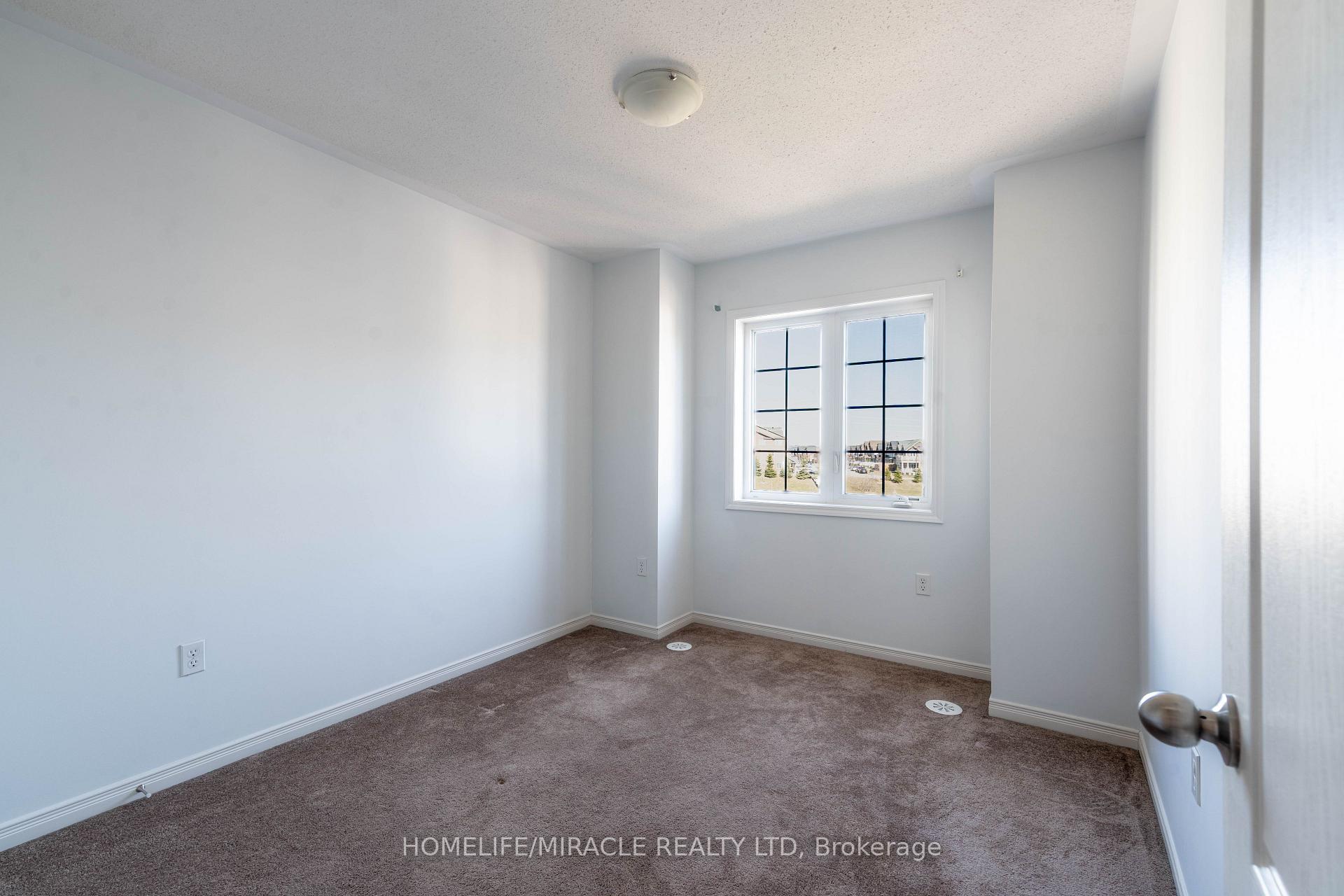 Photo 9 of Unit 379, 2393 Chevron Prince Path, Oshawa, Windfields — HOMEH