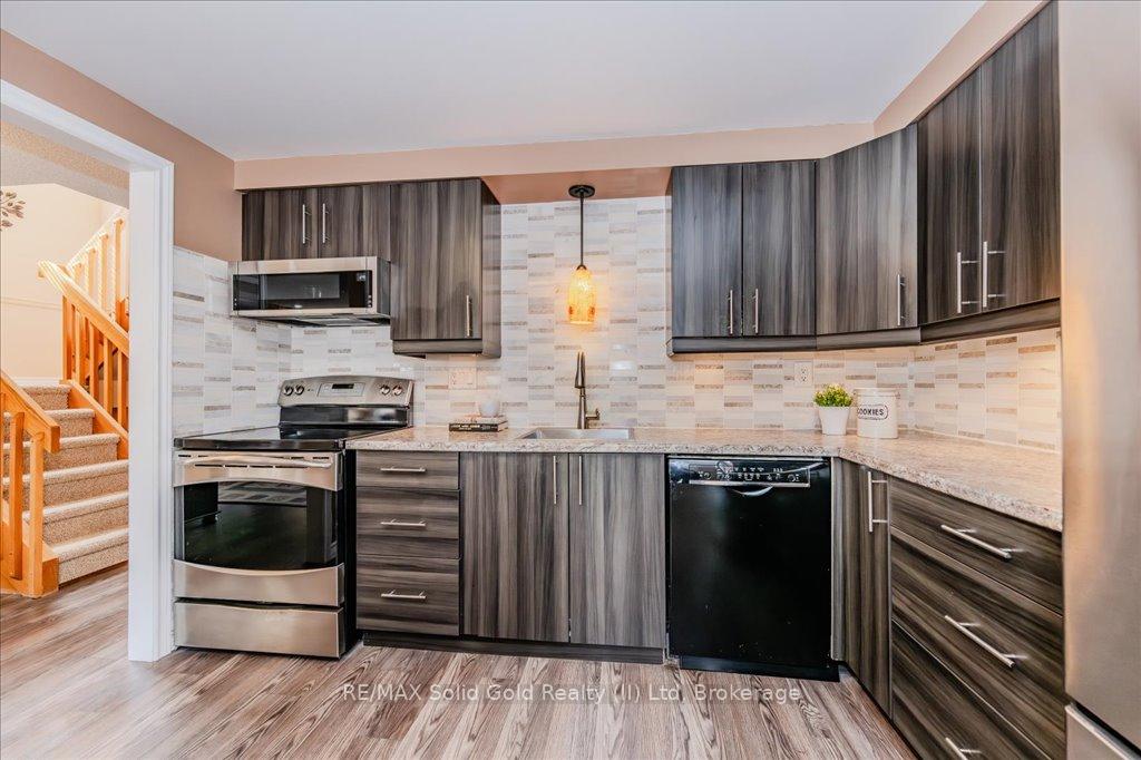 Photo 14 of Unit 1, 220 Kingswood Drive, Kitchener — HOMEH