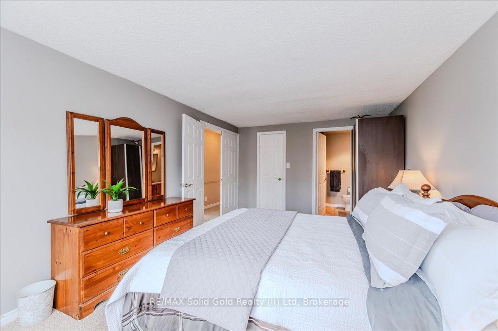 Photo 19 of Unit 1, 220 Kingswood Drive, Kitchener — HOMEH