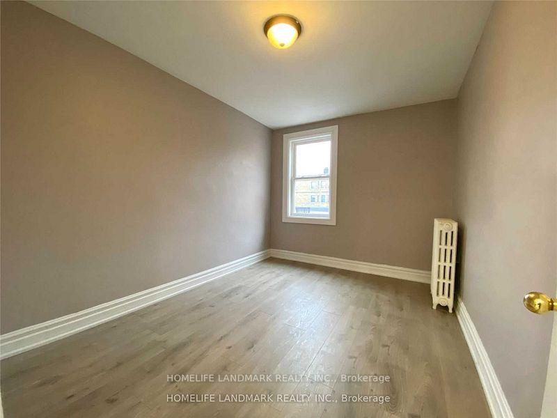 Front of Unit 2nd, 2428 Bloor Street W