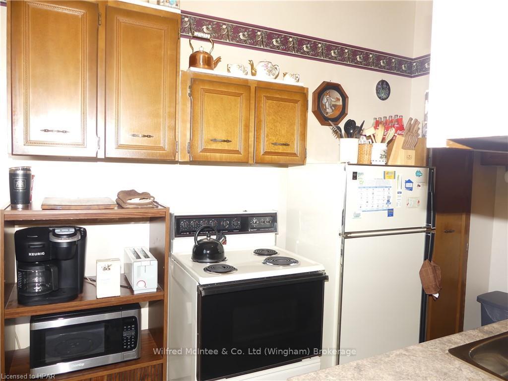 Photo 20 of 9 Rattenbury Street, Central Huron, Clinton — HOMEH