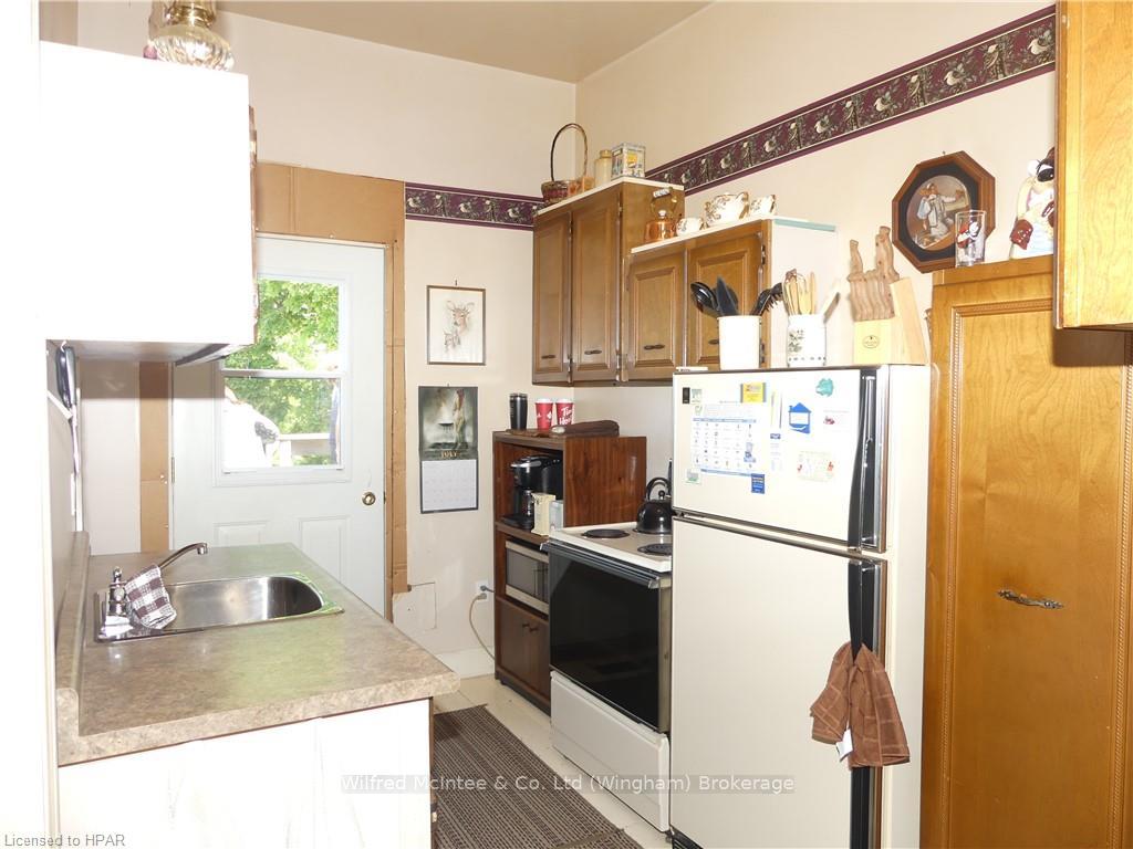Photo 21 of 9 Rattenbury Street, Central Huron, Clinton — HOMEH